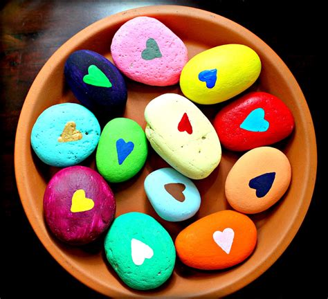 I Love Painted Rocks teaches anyone how to paint rocks. Whether you are a new to the hide and seek rock game or just painting rocks for your garden, we want ...